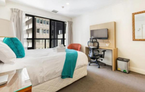 Life in the City Studio Apt with Pool - Gym